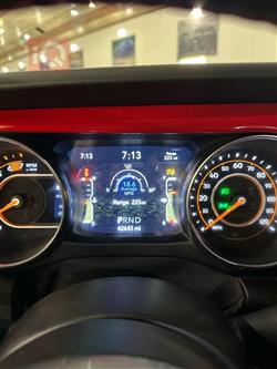 جیپ رانگلەر